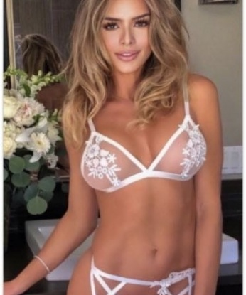 Фаина, 22 года, 3 размер груди